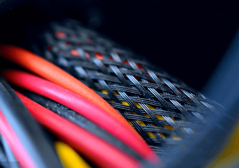 FB-PET50Z(HF)는 PET을 캐리어로 하는 무할로겐 인계 난연제 마스터배치이며,